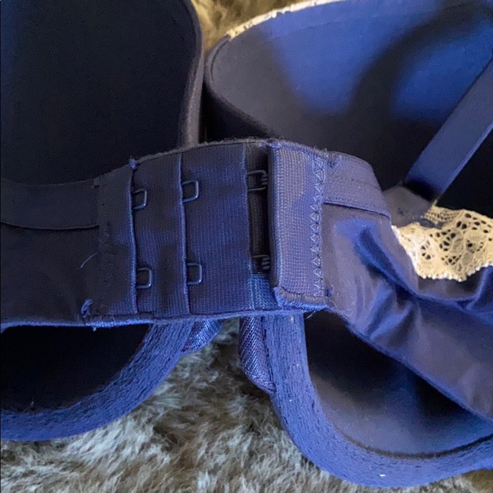 Victoria’s Secret Lined Demi Bra - Picture 5 of 6